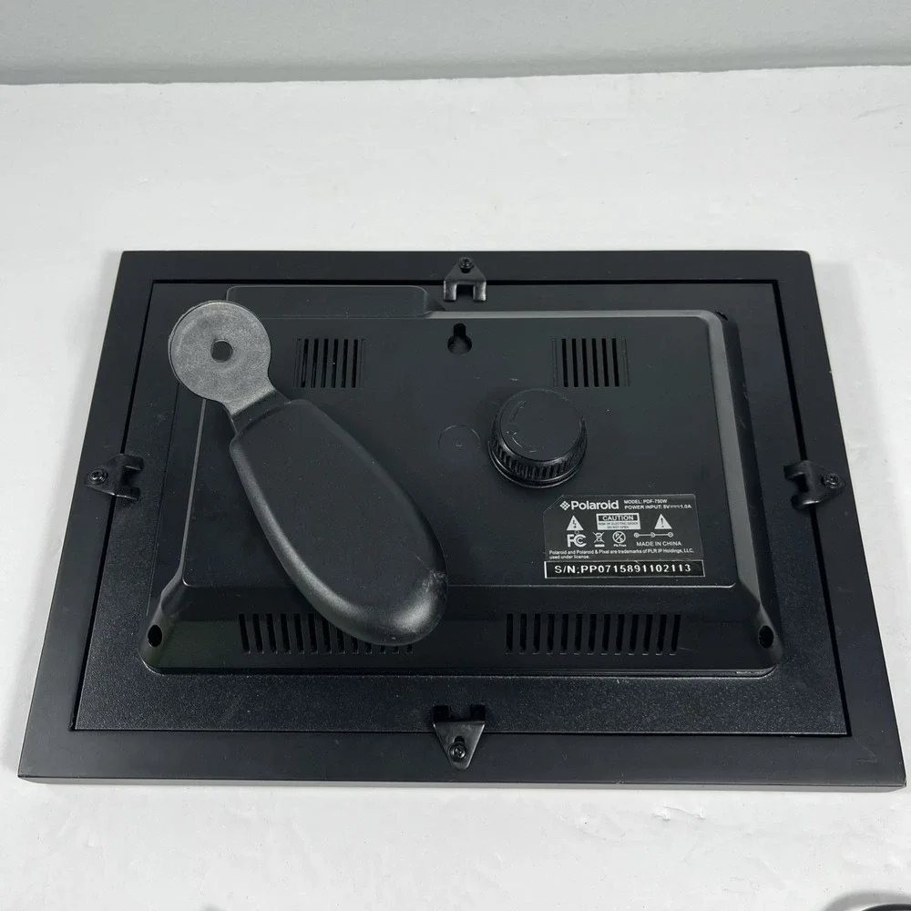 Polaroid Hi Res Digital Picture Frame Wood With Mat PDF-750W Pre-Owned Nice